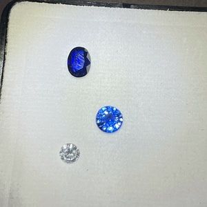 2 Saphire Unheated and VS1 clarity